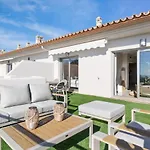 Apartmán Sea View Penthouse With 2 Pools And Nearby *