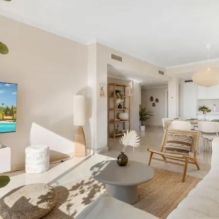 Sea View Penthouse With 2 Pools And Nearby *