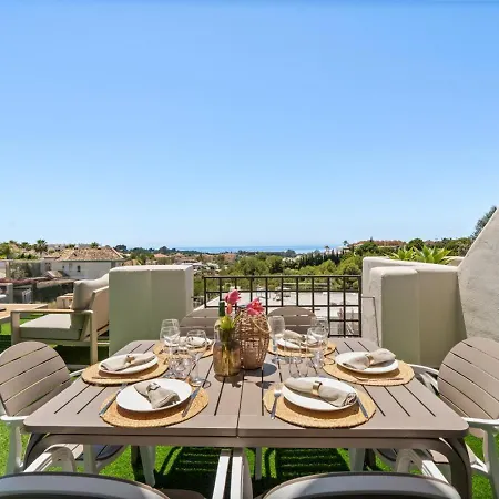 Sea View Penthouse With 2 Pools And Nearby *