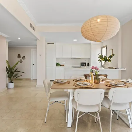 Apartmán Sea View Penthouse With 2 Pools And Nearby