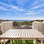 Sea View Penthouse With 2 Pools And Nearby Apartment *