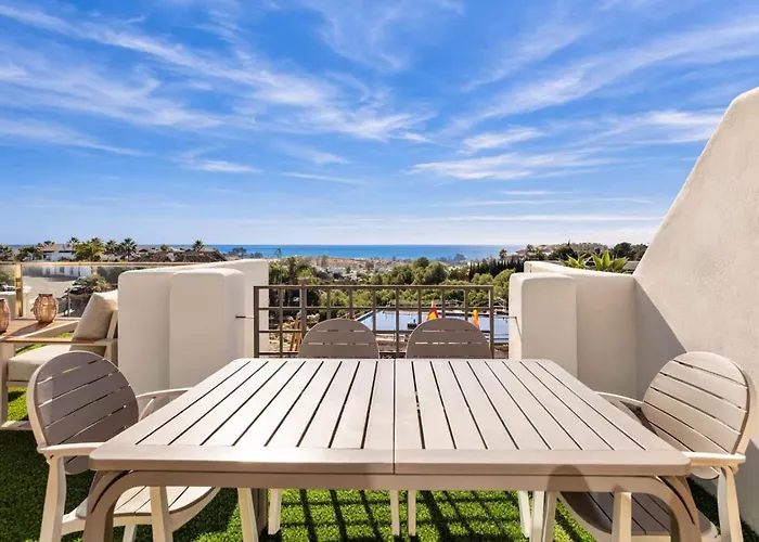 Sea View Penthouse With 2 Pools And Nearby Appartamento *